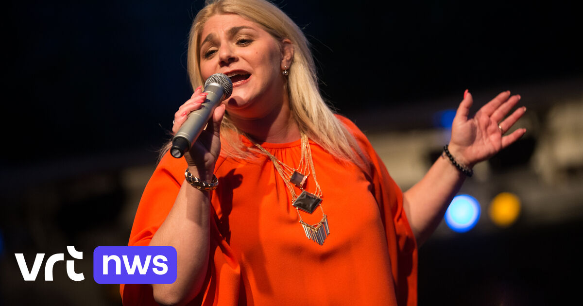 Sandra Kim treedt samen met andere oud-winnaars op tijdens finale van