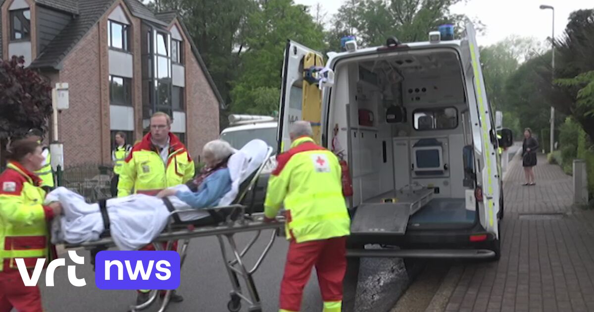 Seniors Evacuated Due To Electrocution Fears | VRT NWS: News