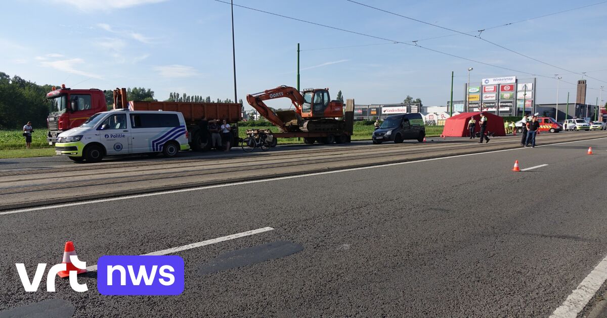 Motorcyclist dies in accident in Antwerp VRT NWS news