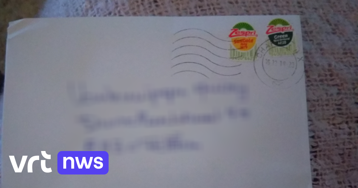Letter stamped with fruit stickers arrives on time, while a letter stamped with postage stamps doesn’t
