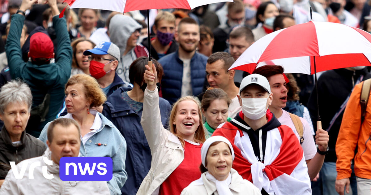 Belarusian opposition does not give up: again tens of thousands on the streets against President Lukashenko