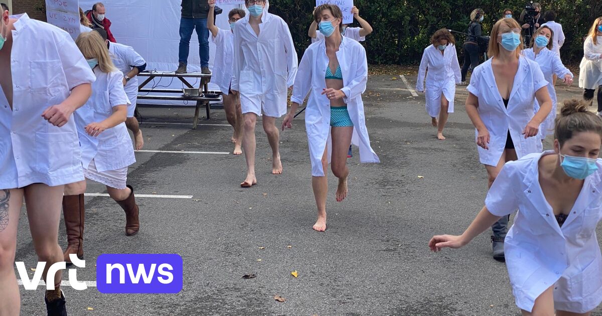 General practitioners of Medicine for the People protest in underwear: “Government leaves us in the cold”