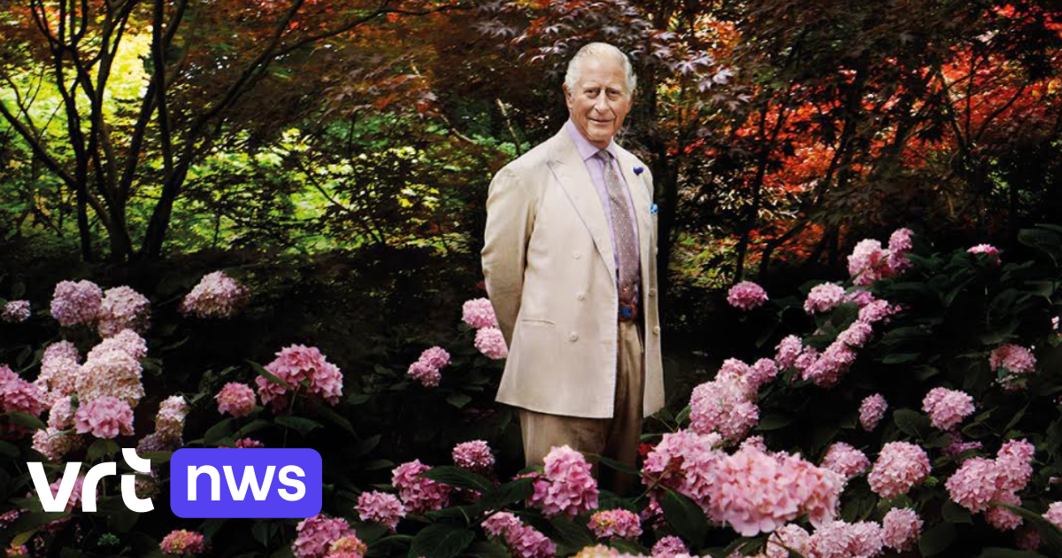 Royals: “Strike a pose” between the hydrangeas and Caroline of Monaco does not see the resemblance to Grace Kelly