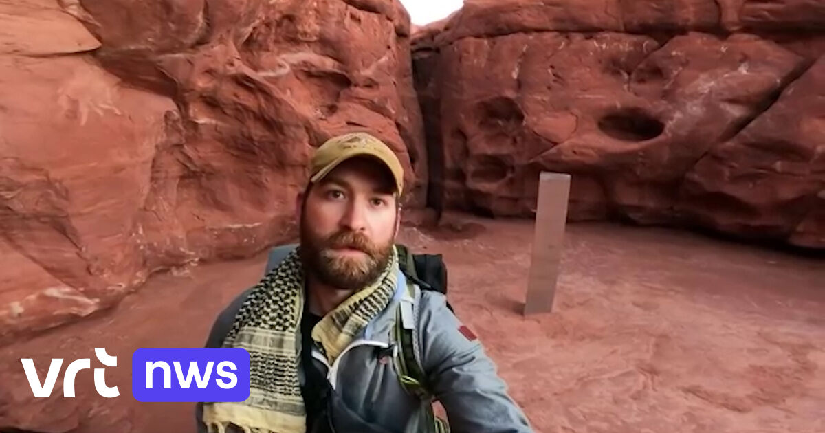 First visitors reach mysterious column in the desert: “It sounds like a cardboard box when you hit it”