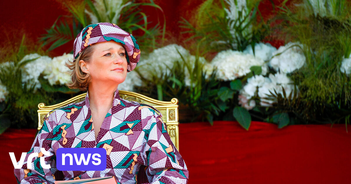 WATCH – Princess Delphine for the first time in the stands parade, Queen Mathilde moved by marching Elisabeth