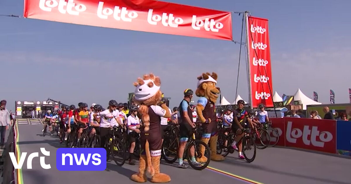 BEKIJK 120 jonge wielrenners verkennen parcours WK wielrennen "Grote