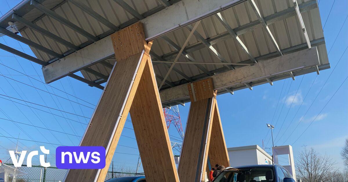 First wind-powered fast charging station put into use for electric cars in Ghent