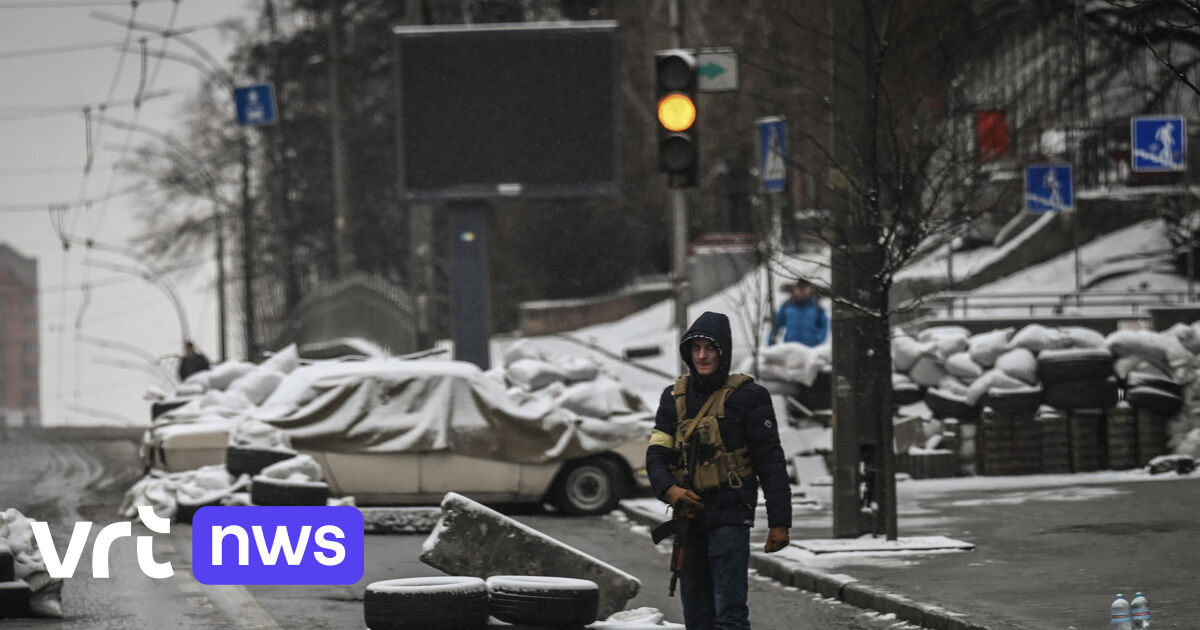 На кадрах бомбежки Харькова, Киев готовится к новым ударам: ситуация на местах на шестой день