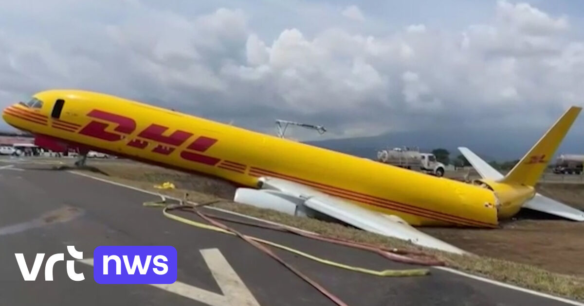 WATCH – Cargo plane breaks in half during emergency landing in Costa Rica