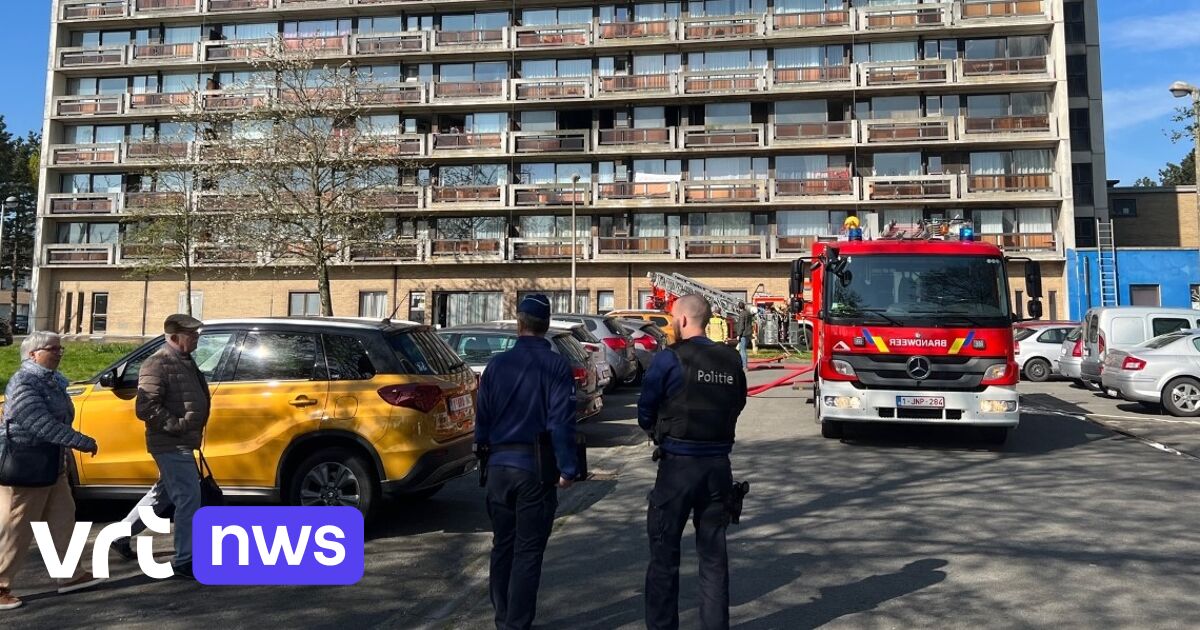 Flat In Stene Is Onbewoonbaar Na Brand, Rest Van Het Gebouw Grotendeels ...