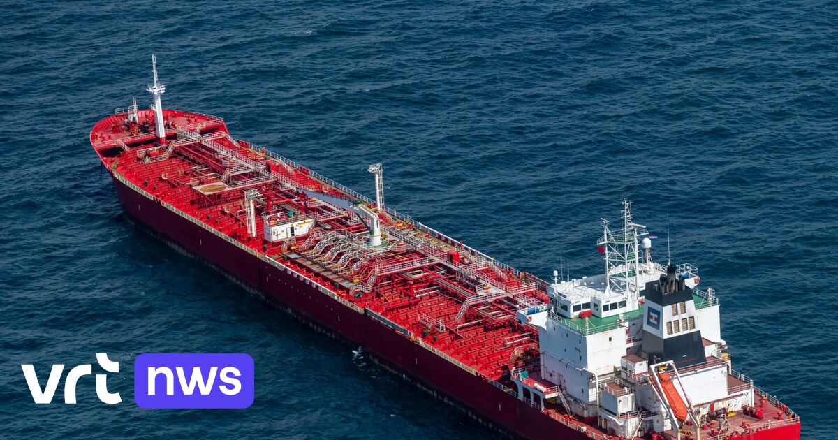 Tanker with Russian diesel at anchor, dock workers in Amsterdam refuse to unload