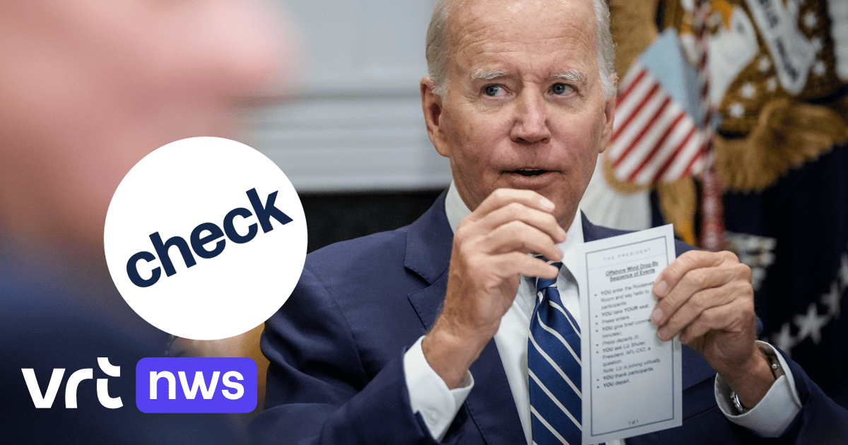 Image accompanying Joe Biden gebruikte een spiekbriefje met eenvoudige geheugensteuntjes.