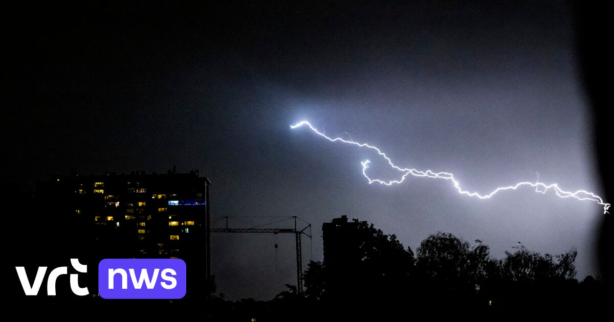 Meer Onweer En Rukwinden Op Komst, Brussel Zet Zich Schrap En Sluit ...