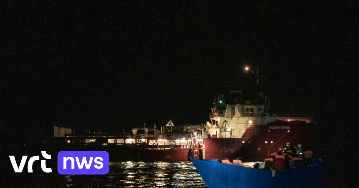 L’Italia nega l’accesso ai porti alle navi di soccorso che trasportano migliaia di barcaioli