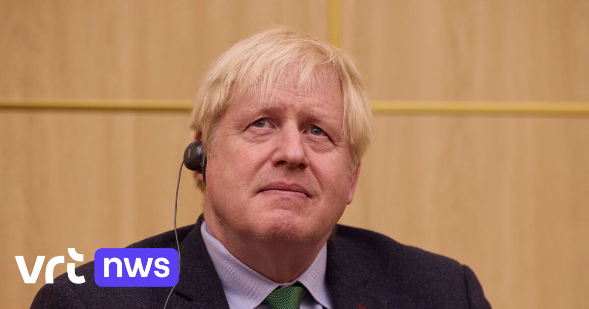 Britse oud-premier Boris Johnson geeft nu toch WhatsAppberichten uit