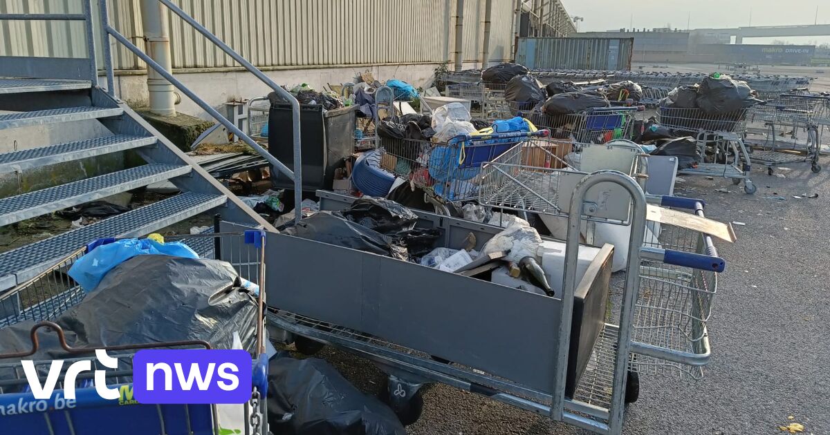 Illegal dumpers leave heaps of garbage behind at closed Makro in Machelen