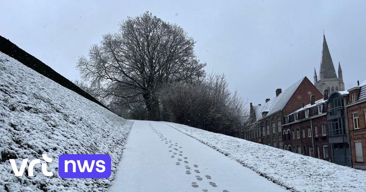 Verkeershinder en sneeuwpret door hevige sneeuwval in West-Vlaanderen