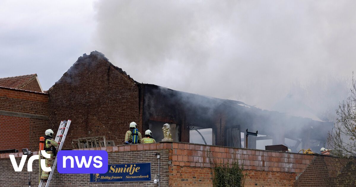 Uitslaande Brand Vernielt Appartement Boven Smederij In Neigem Bij ...