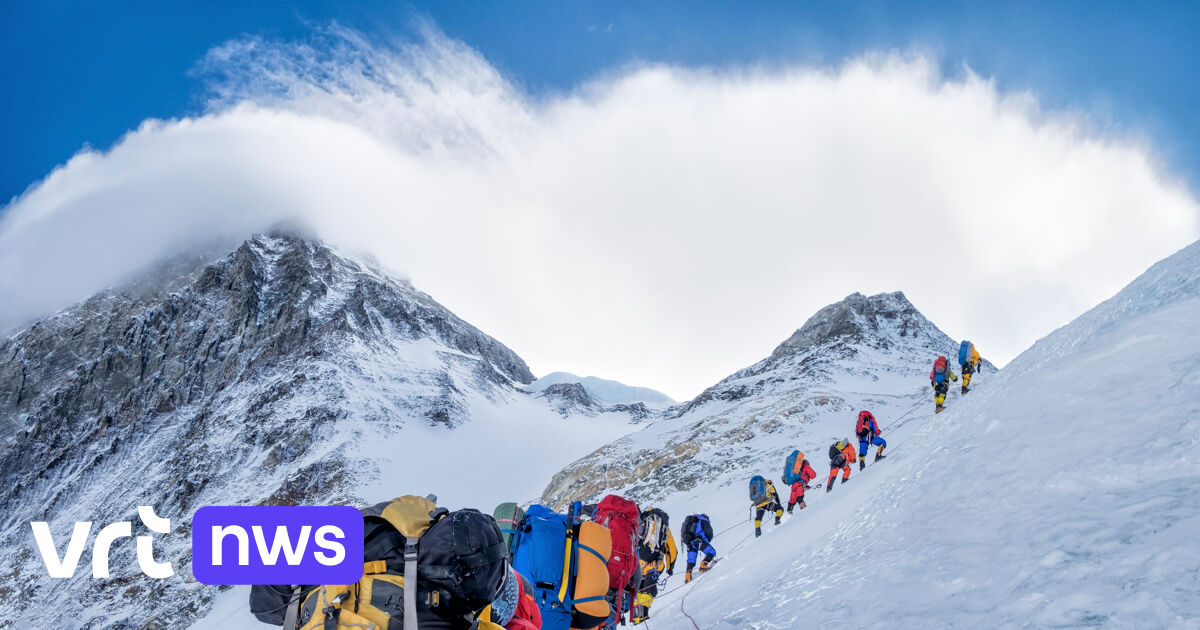 Un alpinista cinese, un alpinista indiano portatore di pacemaker e una guida nepalese muoiono durante una spedizione sull’Everest