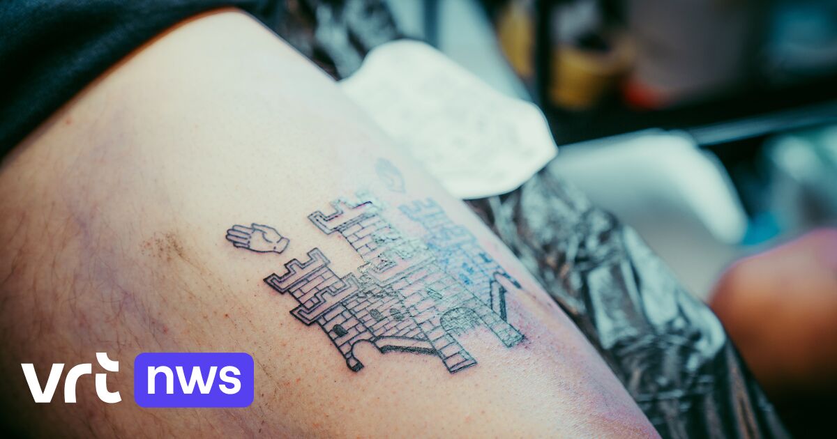 Antwerpfan Koen vereeuwigt titelwinst met tattoo op bovenbeen “Dit is onvergetelijk en ik wil