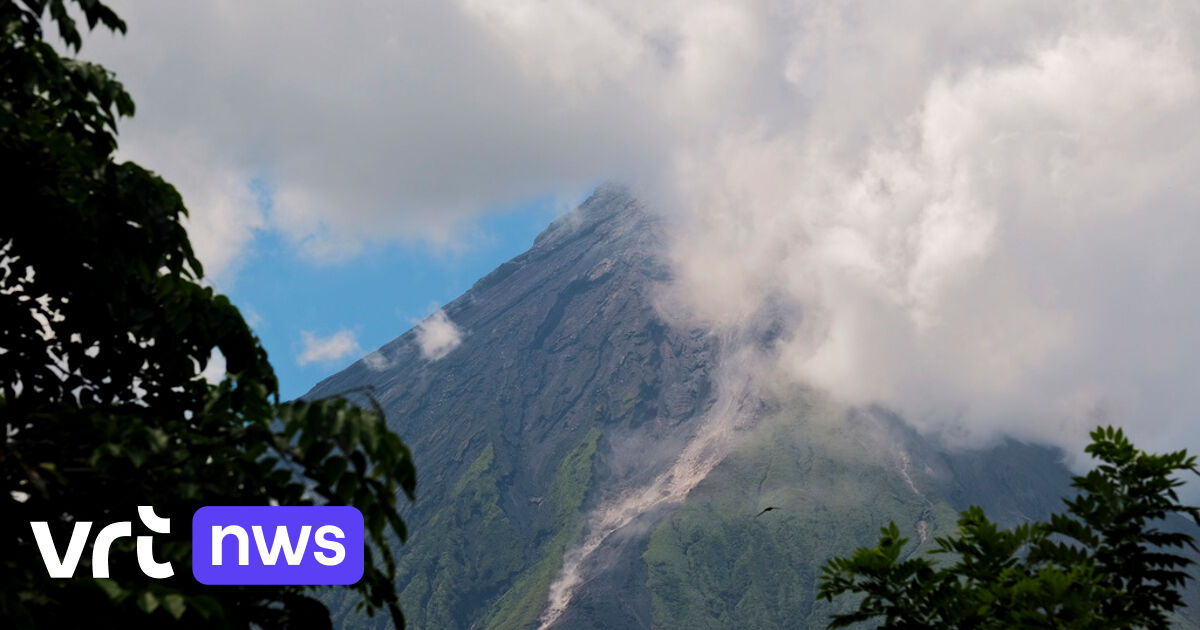 Duizenden mensen geëvacueerd in Filipijnen omdat vulkaan dreigt uit te