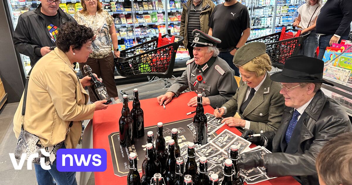 Allo Allo Actors Sign Picon de Souvion Bottles in Westkerke: A Unique Meet-and-Greet Event