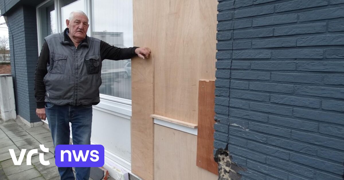 Werner (77) loopt bestuurder achterna die crasht tegen zijn gevel: “Daar stond ik dan, op straat in mijn onderbroek”
