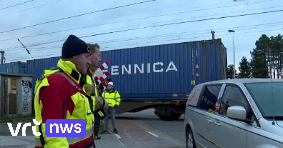 Vrouw gegrepen door trein in Lokeren nadat ze gesloten overweg was overgestoken, treinverkeer verstoord na tweede ongeval op zelfde spoorlijn