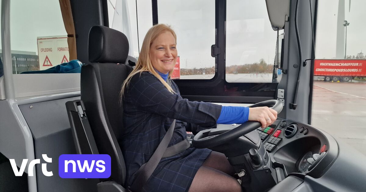 VDAB Laat Werkzoekenden In Bilzen Rijden Met Echte Bus Of Vrachtwagen ...