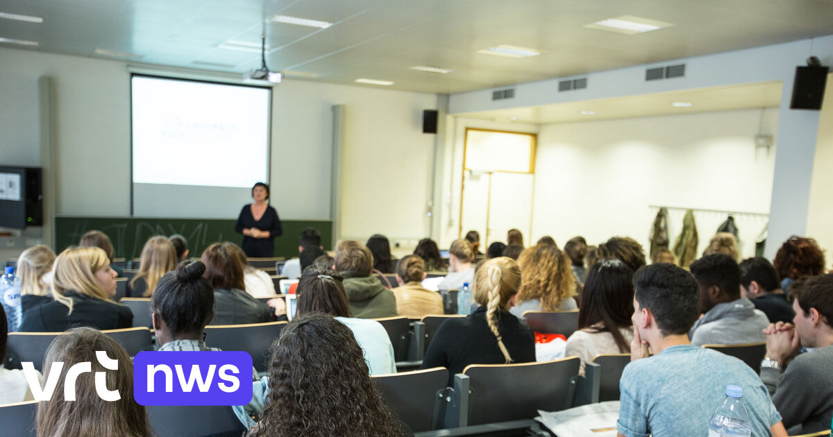 Vlaamse Regering Verzet Zich Tegen Plannen Van Universiteiten Om 10 ...