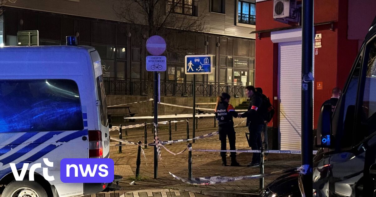 2 Zwaargewonden Bij Schietpartij In De Marollen In Brussel, Daders Op ...