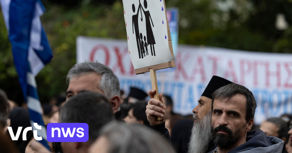 Протест в Греции против однополых браков: Православная церковь хочет отлучить от церкви премьер-министра и членов парламента