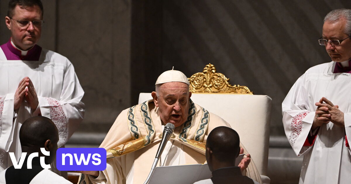 Il Vaticano considera la riassegnazione del sesso e la maternità surrogata una “grave minaccia alla dignità umana”.
