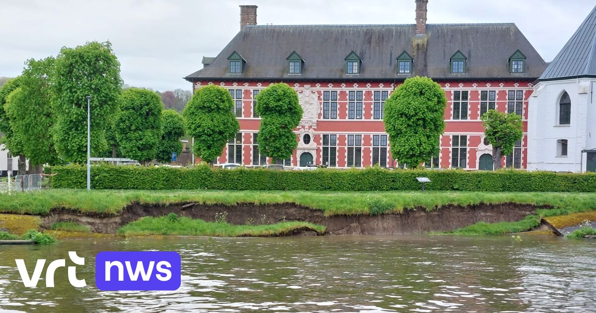 Stuk Van Oever Aan Schelde In Oudenaarde Ingezakt, Jaagpad Afgesloten ...