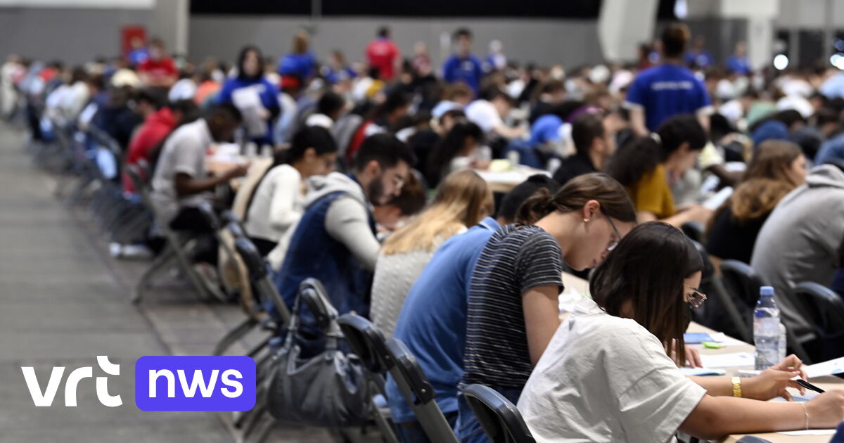 医学部入試結果発表：1,700人以上の学生が研修を開始