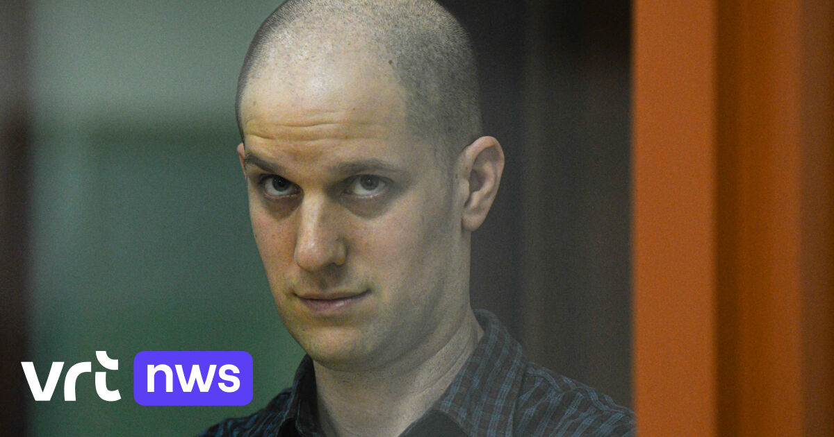 Il giornalista americano Ivan Gershkovich sotto processo in Russia con l’accusa di spionaggio: “Una pedina sullo scacchiere di Putin”