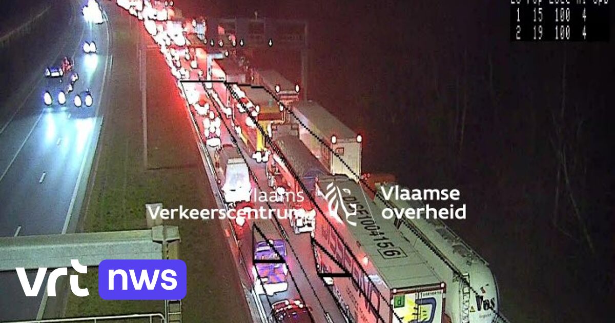 Nieuw ongeval in staart van file op E19 na eerdere kettingbotsing met 12 vrachtwagens in Sint-Job-in
