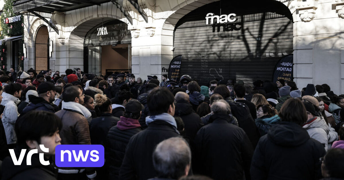 Fnac Sale on Champs-Élysées Ends After 15 Minutes Due to Overcrowding