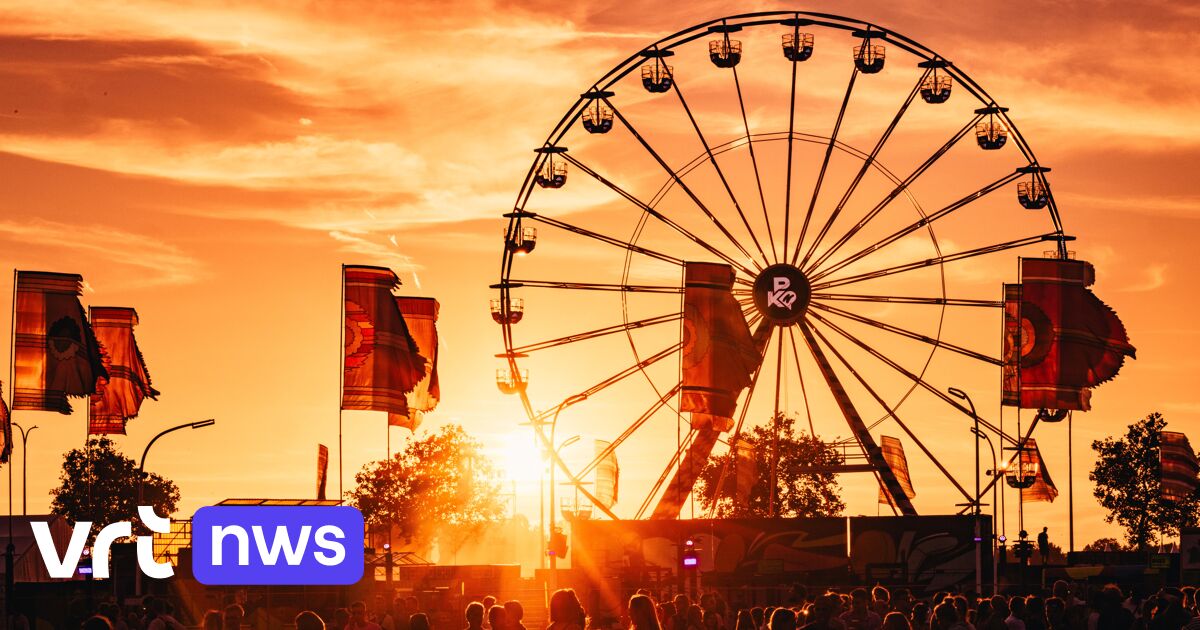 Veel artiesten lenen instrumenten bij een festival en een podiumcrew bouwt dag en nacht door: zo wor