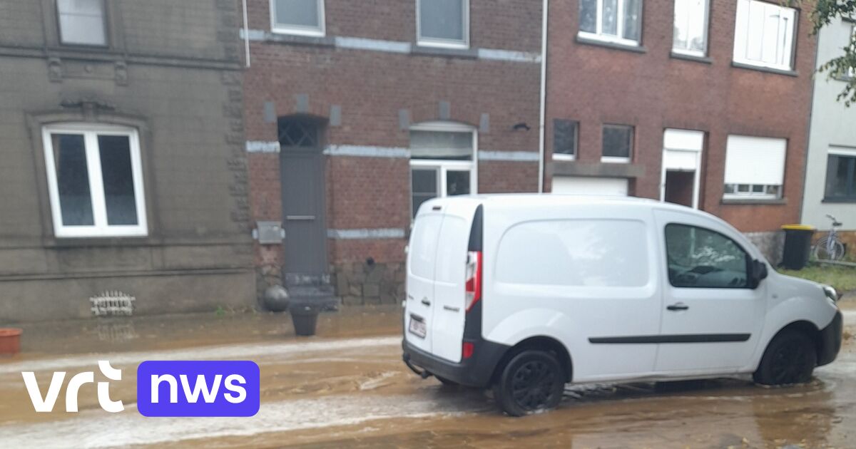 Landen ruimt modder na hevig onweer: 