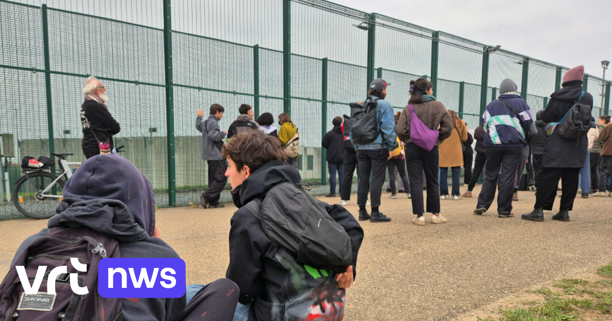 PROTEST AAN GESLOTEN CENTRUM IN STEENOKKERZEEL NA OVERLIJDEN VAN intelligence overview
