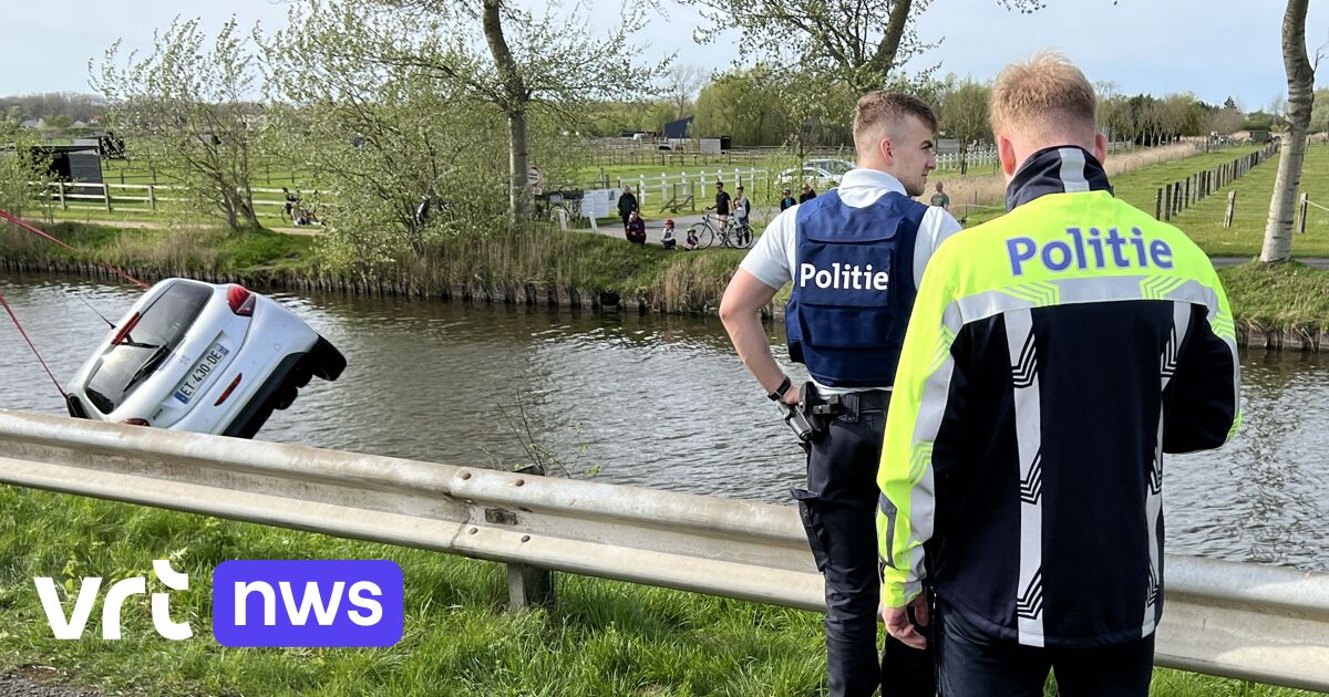 Politieman van de zone Westkust krijgt ereteken nadat vrouw redt uit kanaal Nieuwpoort-Duinkerke