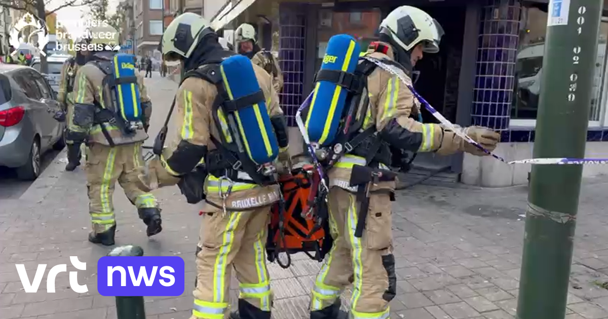 Brand ontstaan in snackbar in Sint-Agatha-Berchem: uitbater lichtgewond, tramverkeer stilgelegd