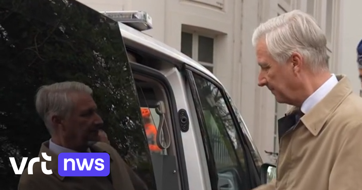 King Filip spends the day in a police van and down the station