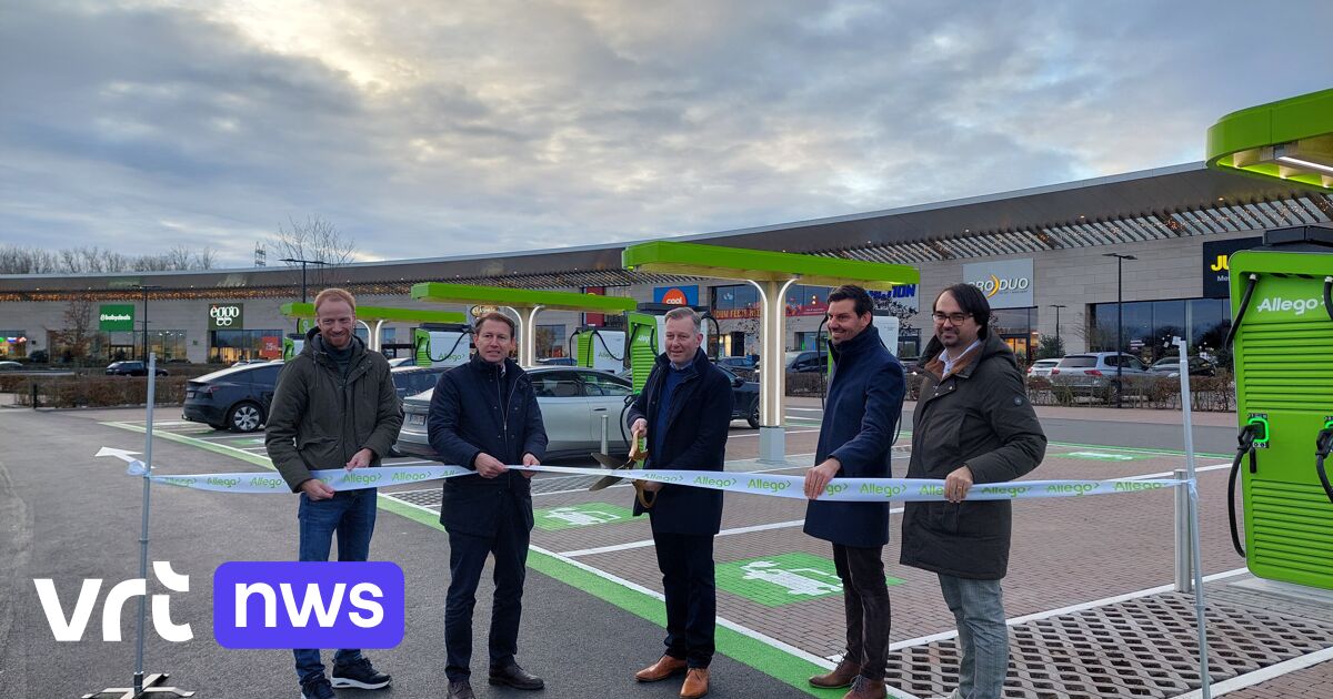Malinas in Mechelen heeft nu grootste publieke snellaadhub van het land: 24 plaatsen om te laden tij