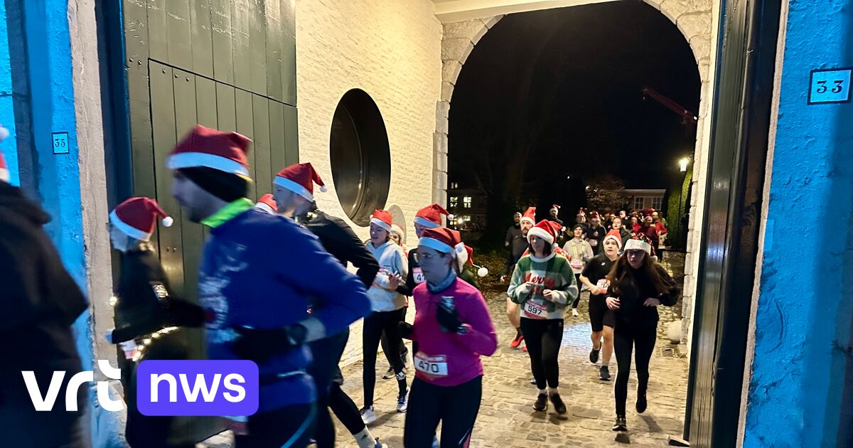 Santa Run in Hasselt: 750 verklede kerstmannen en -vrouwen lopen door binnenstad voor Kids4Kids
