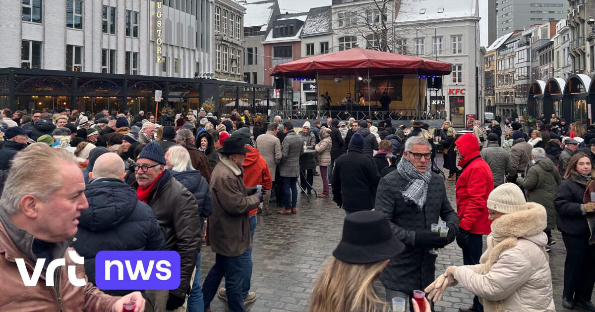 Inwoners van Hasselt proosten op een goed 2026 tijdens Hasselt Klinkt