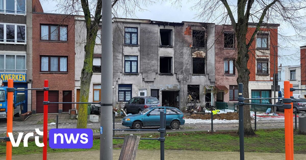 Lichaam van man gevonden onder puin van ingestort huis na brand in Deurne