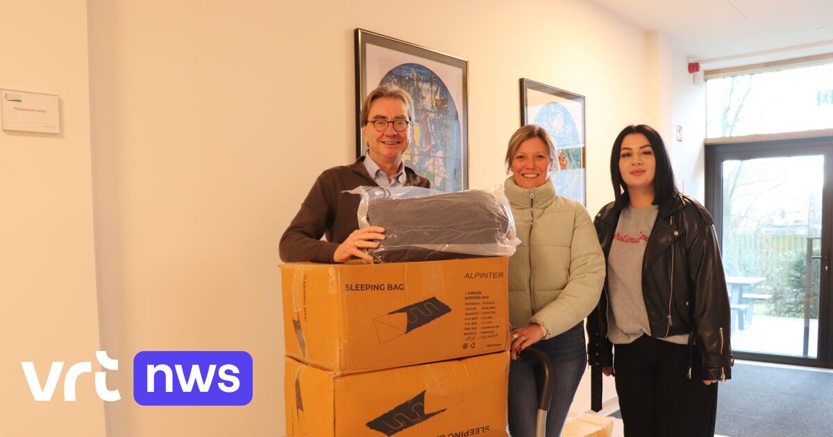 Bisdom Hasselt en Caritas delen 140 slaapzakken en hygiënekits uit aan daklozen: 