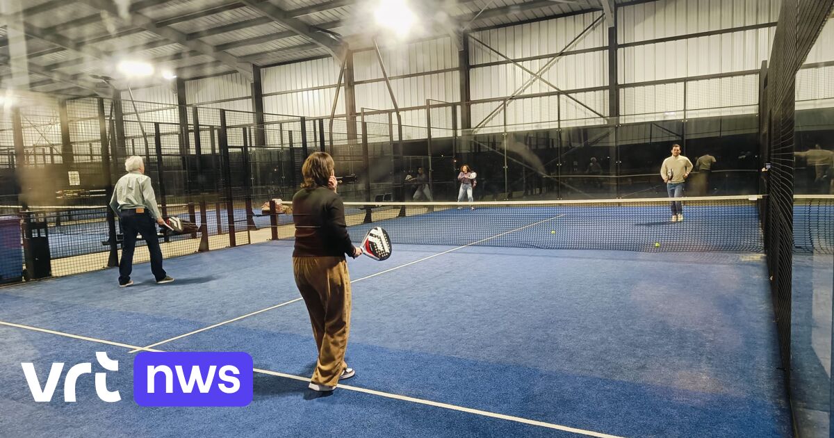 Padelspelers staan voortaan droog: overkapping geopend boven velden van TC Stabroek